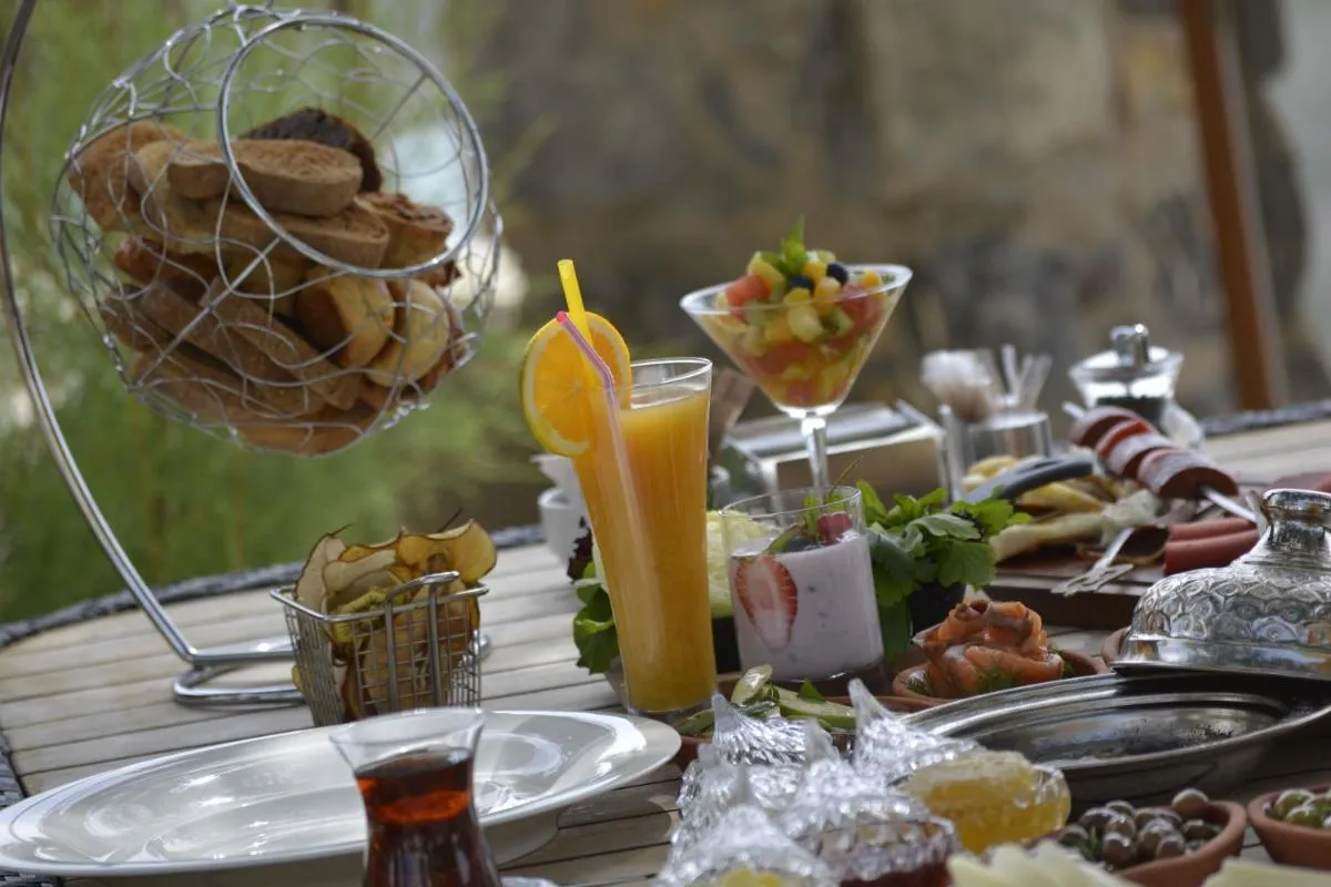 Image 6 of Azka Hotel