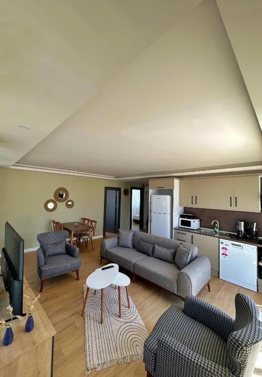 Image 6 of BD Suites