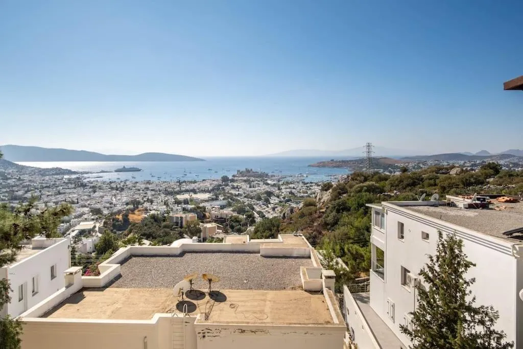 Image 5 of BODRUM BURCU RESIDENCE, Magnificent Sea View, Cozy, Free Otopark, Free Wifi
