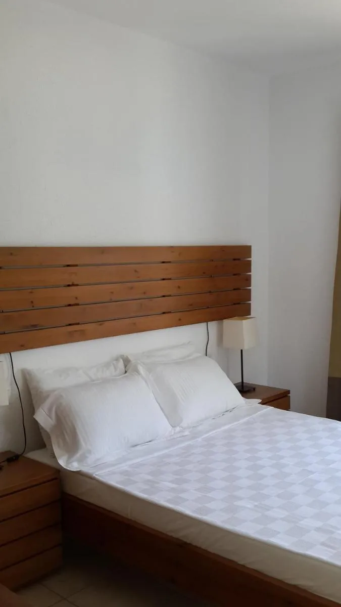 Image 3 of Meis Hotel