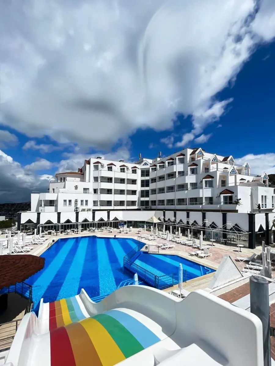 Image 3 of Roseira Beach Resort