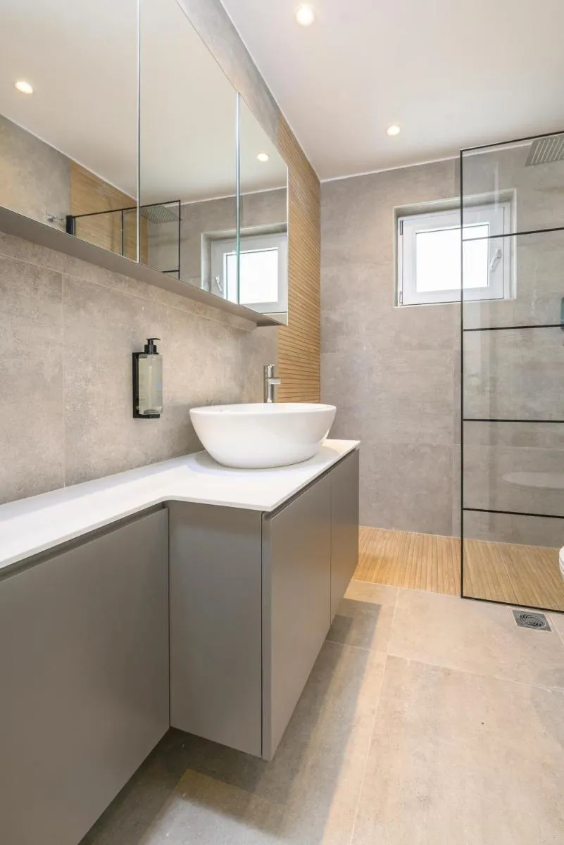 Image 4 of Aetherius Executive Suite 5 Min to BEACH