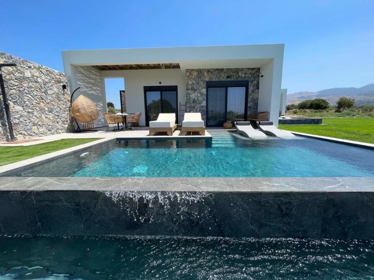 Image 4 of Aphrodite Luxury Suites with private pools