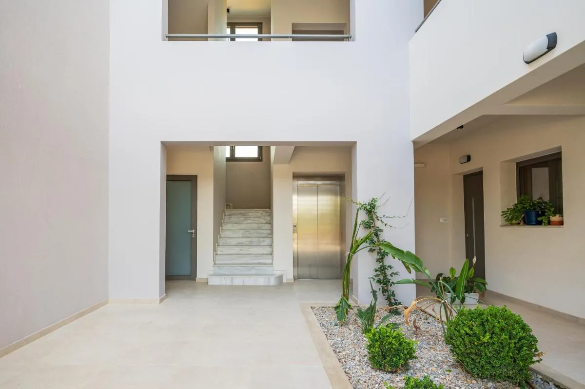 Image 4 of Arangia Garden Maisonette