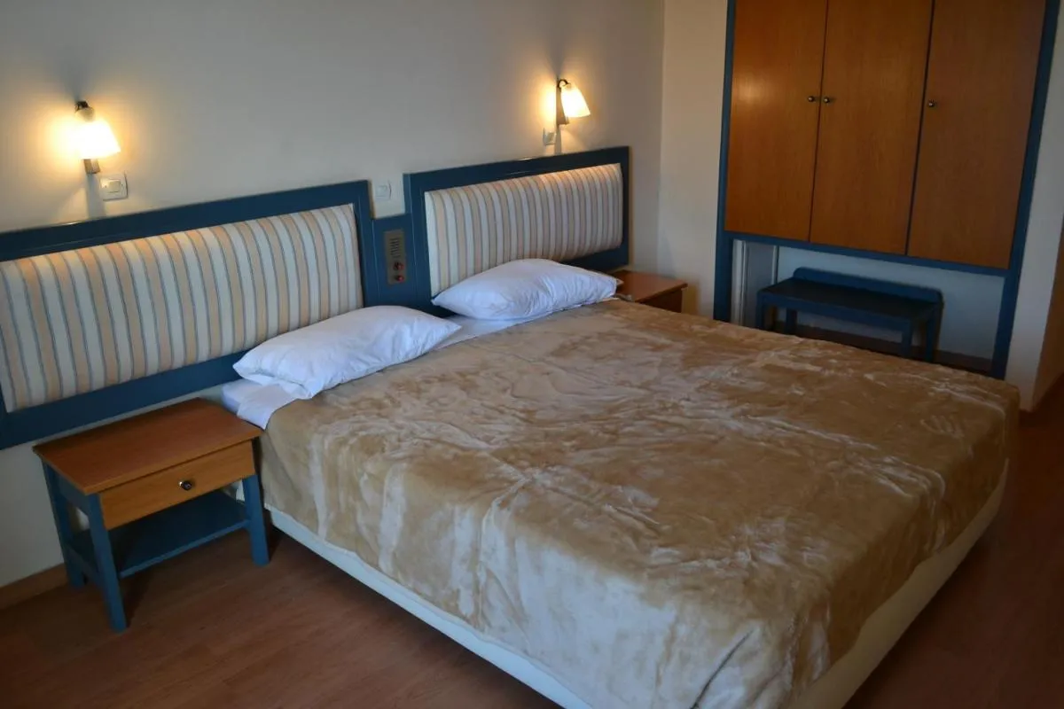 Image 1 of Astron Hotel