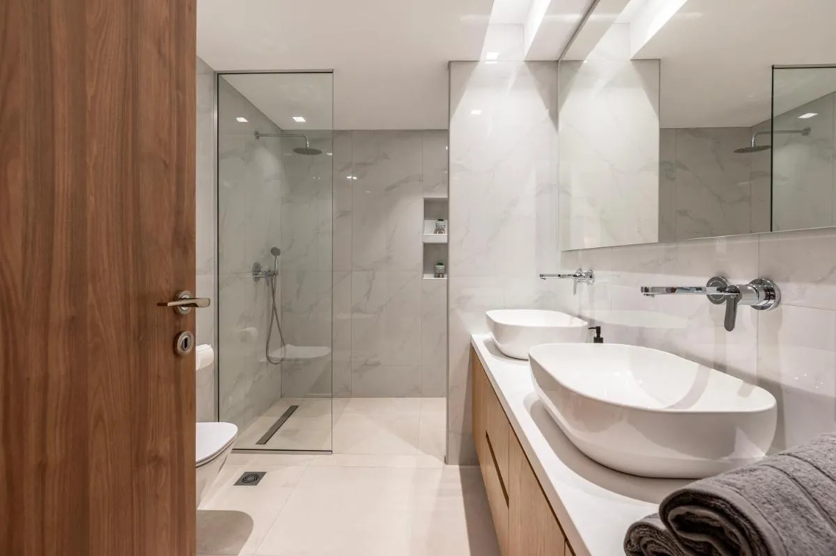 Image 3 of Azure Waves, Exclusive Suites