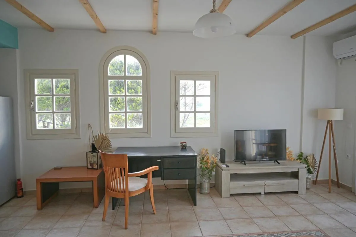 Image 4 of Beachlife: The Apartment