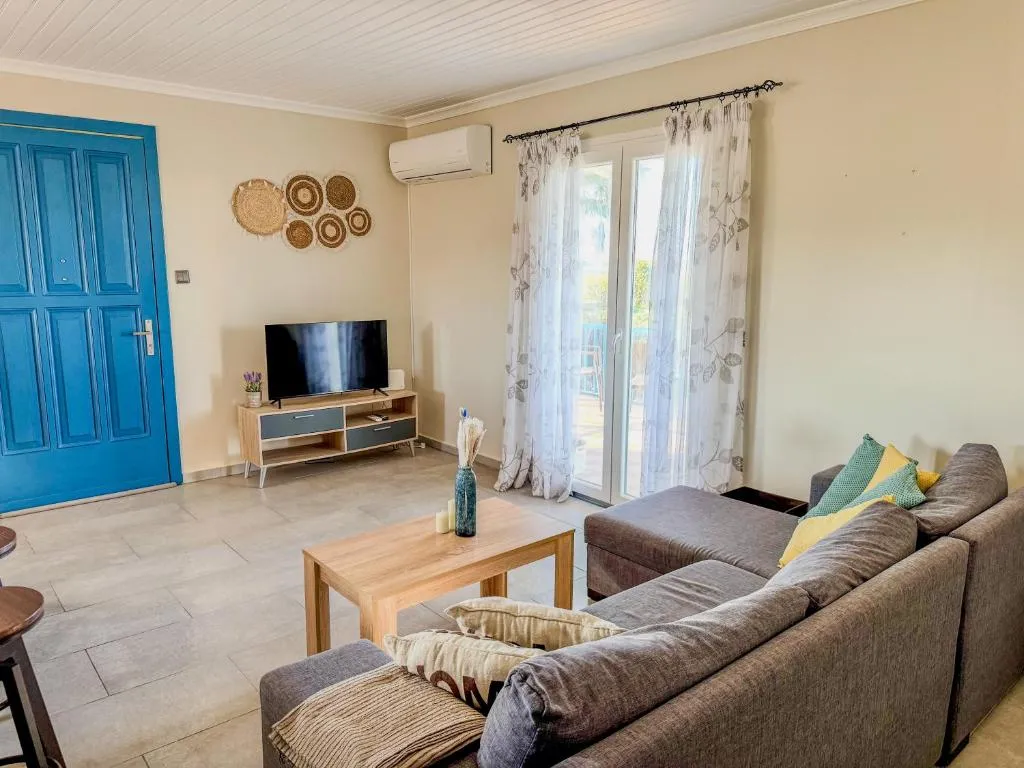 Image of Beachlife: The Bungalow