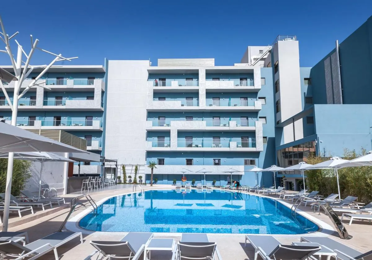 Image 2 of Blue Lagoon City Hotel