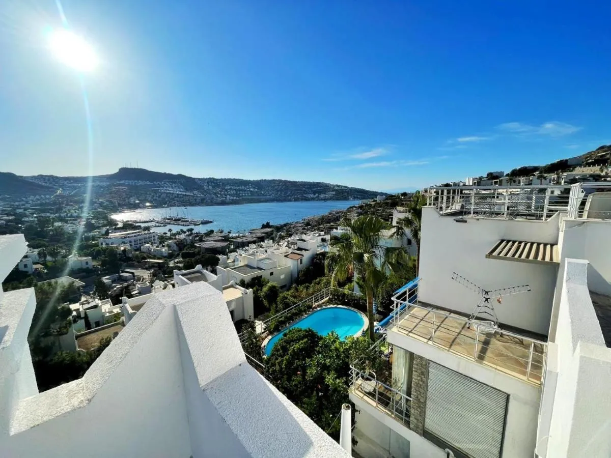 Image 2 of Bodrum Gündoğan Koyu Havuzlu Site