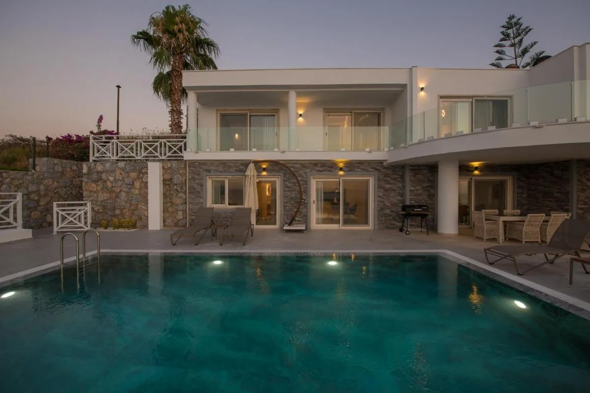Image 5 of Bodrumda Eşsiz Deniz Manzaralı Lüks Villa Boss 1