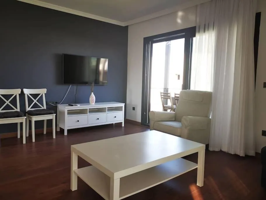 Image 2 of Brand New 2 Bedroom Garden Floor Flat with Pool A1