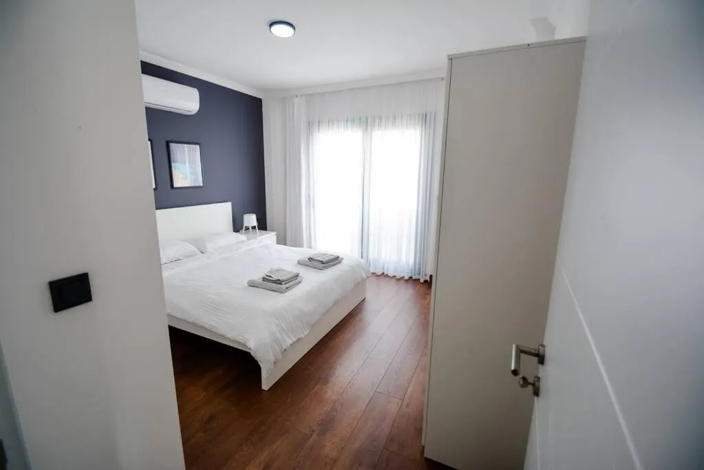 Image 6 of Brand New 2 Bedroom Top Floor Flat with Pool A2