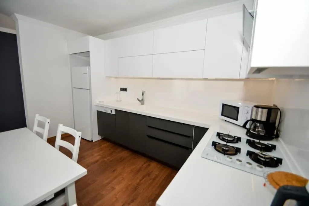 Image 5 of Brand New 2 Bedroom Top Floor Flat with Pool B2