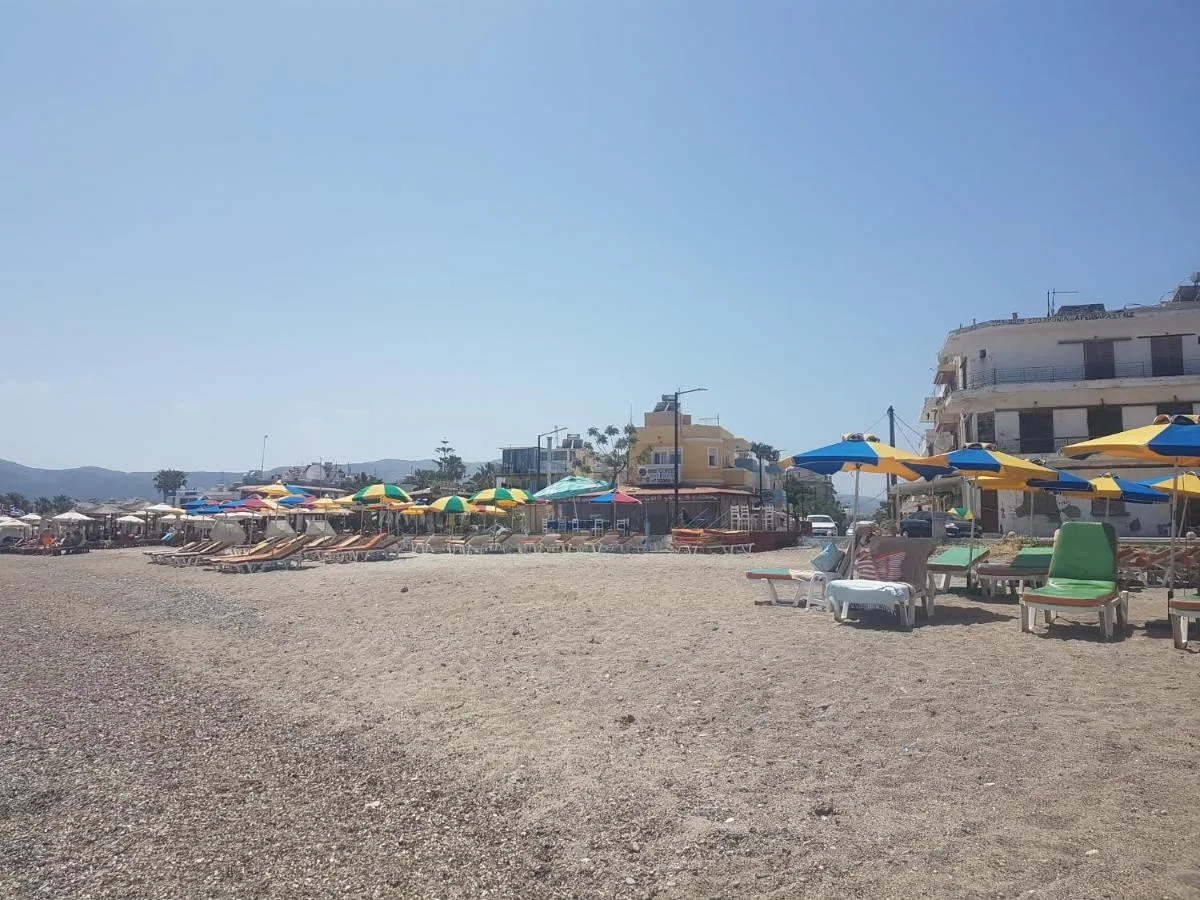 Image 4 of Bright & Comfy Apartments near the beach