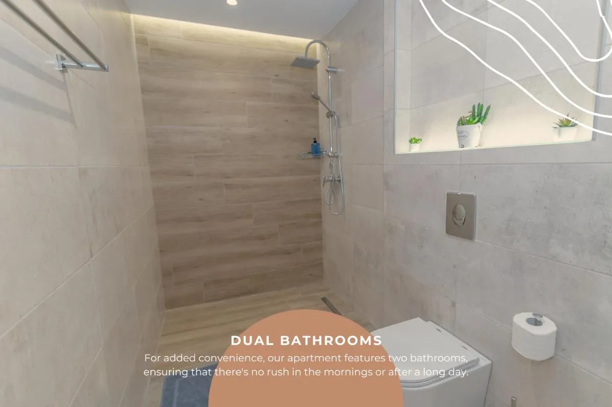 Image 4 of Camara Suite (Sea & City)