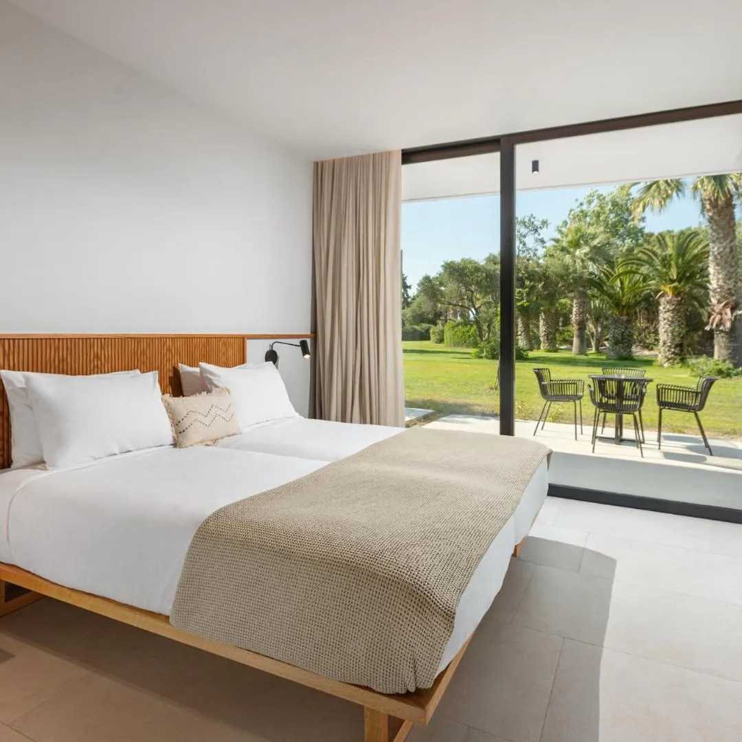 Image 3 of Caravia Beach Hotel
