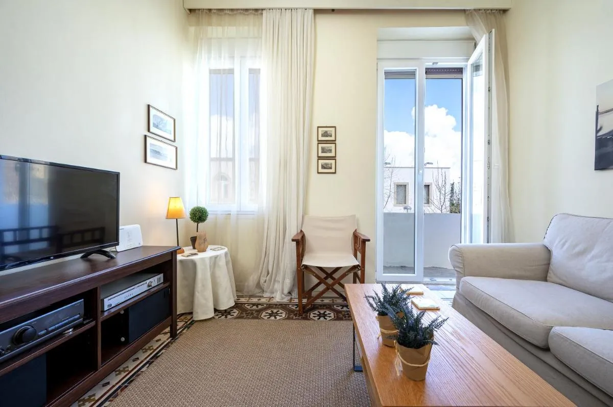 Image 2 of Casa Vecchia 1930’s Central Masterpiece