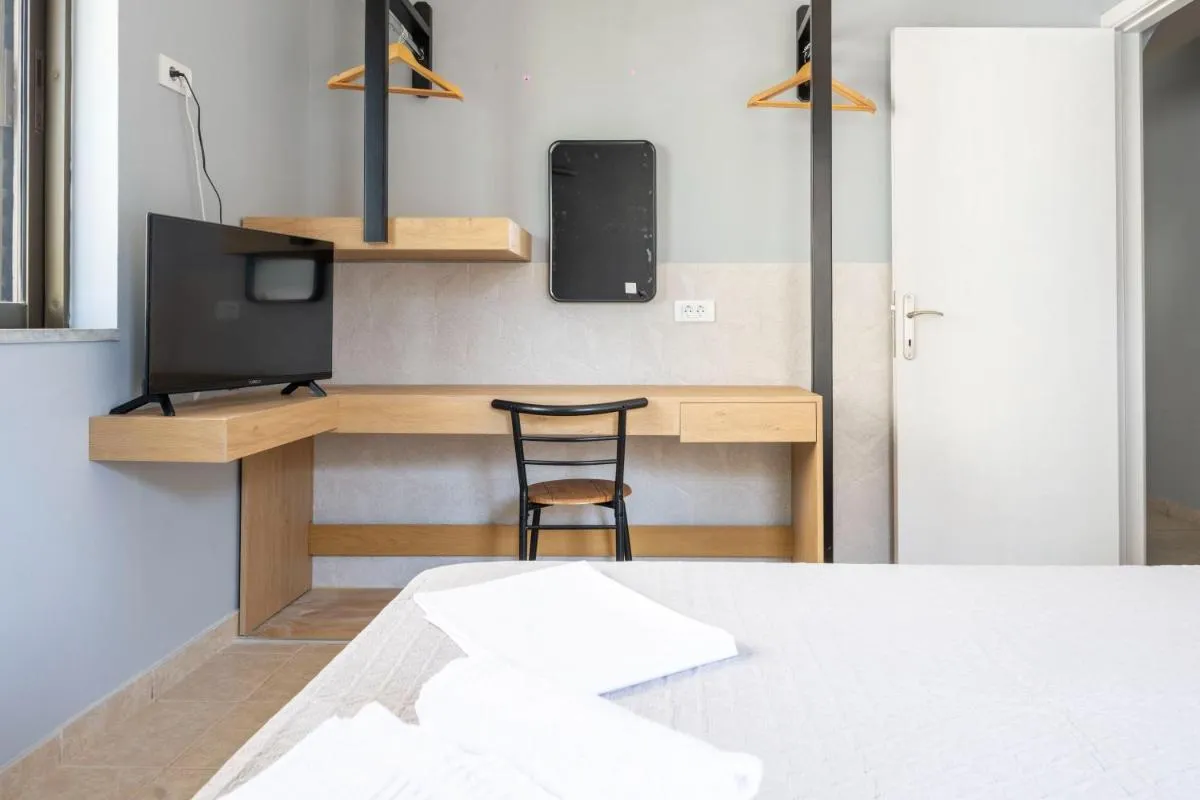 Image 3 of Central – 2bd Apartment