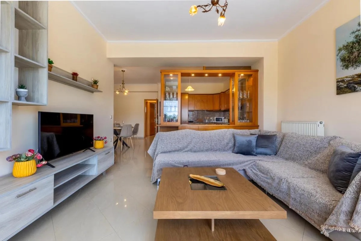 Image 2 of Cozy Home