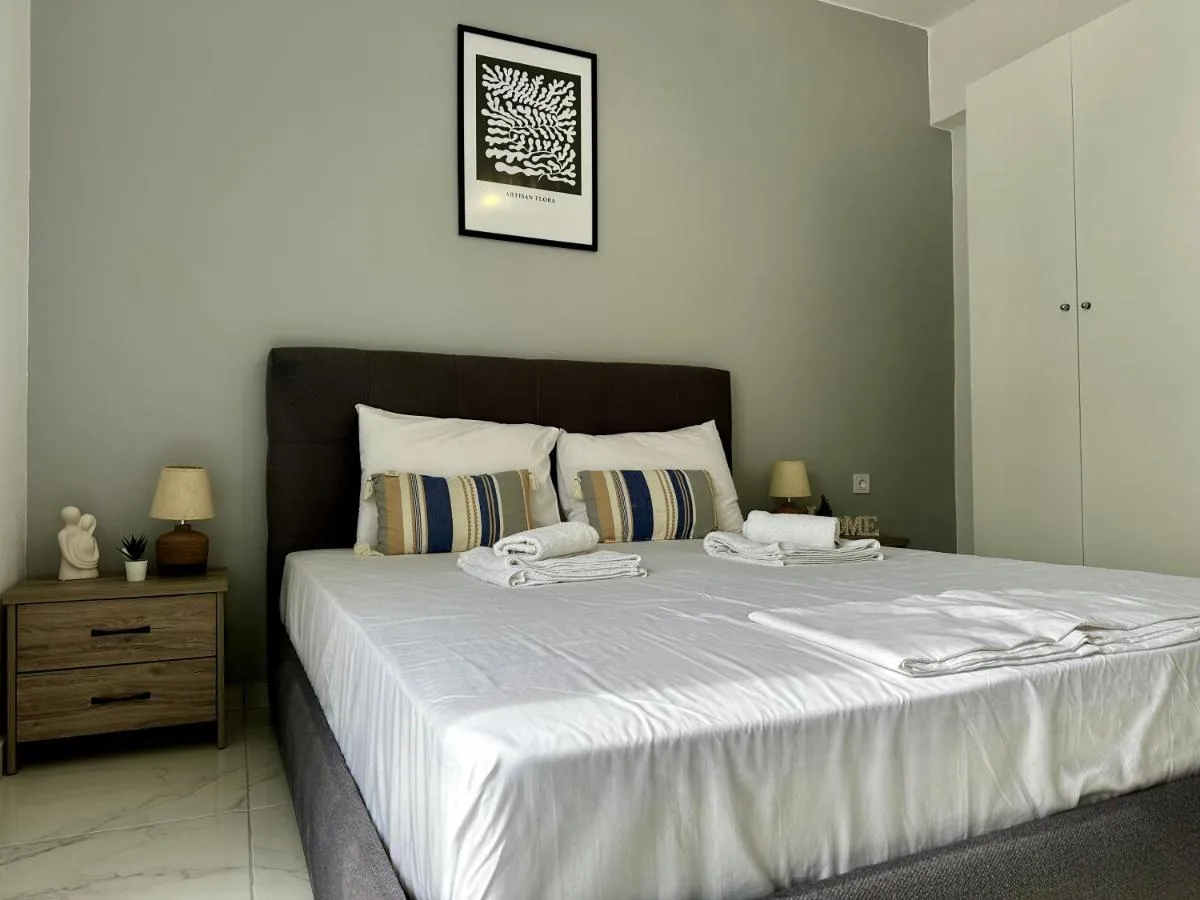 Image 4 of Cozy & Sunny Apartment, near the beach ’11’