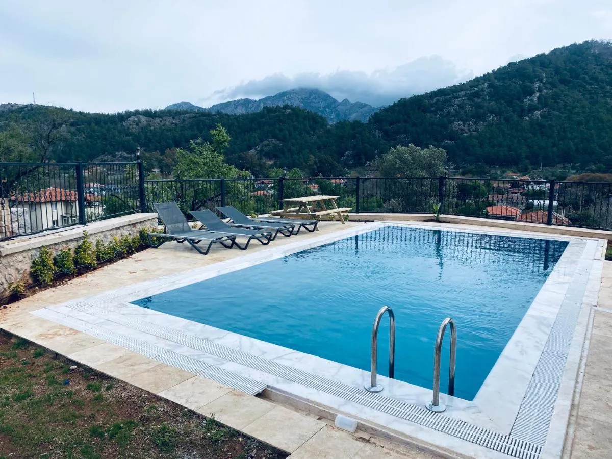 Image 5 of DADYA VİLLA 4 – Marmaris Turgut da özel havuzlu denize yakın lüks villa