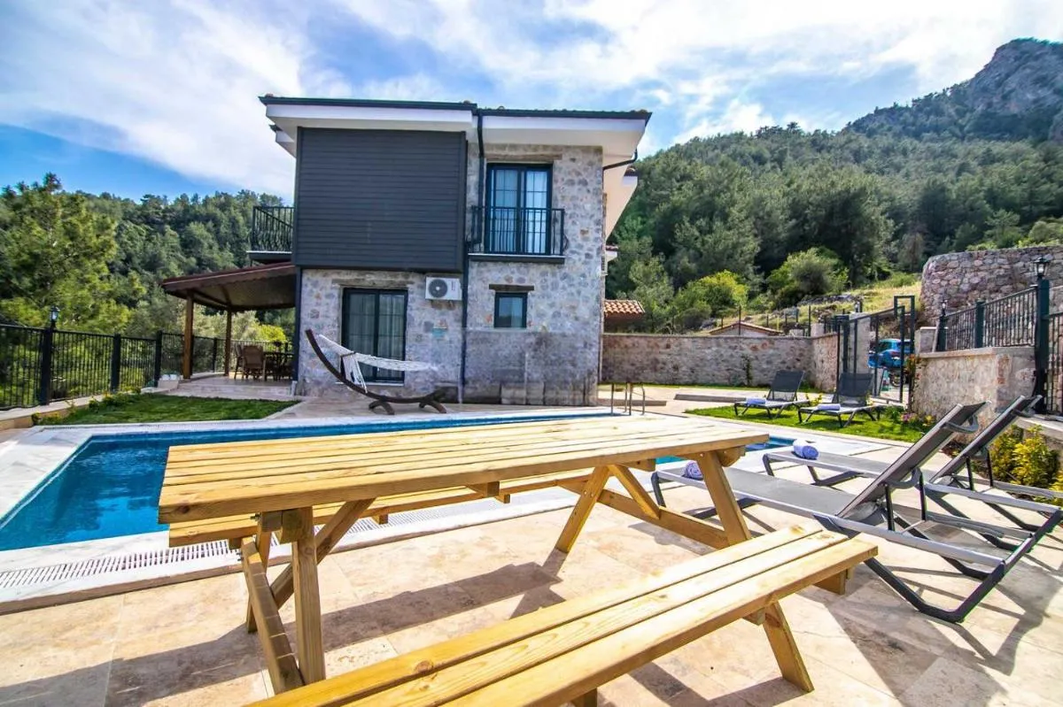 Image 1 of DADYA VİLLA 4 – Marmaris Turgut da özel havuzlu denize yakın lüks villa