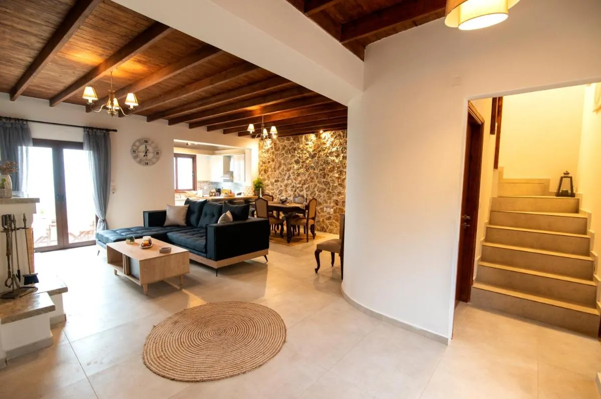 Image 6 of DIMIS ASOMATOS HOMES