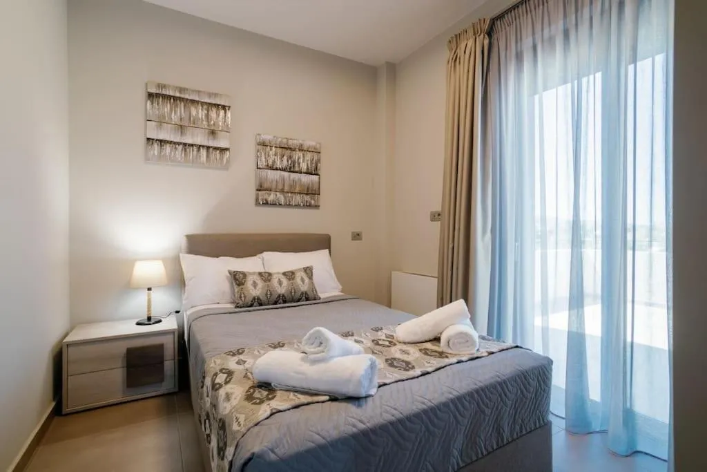 Image 2 of Deluxe Boutique Apartment