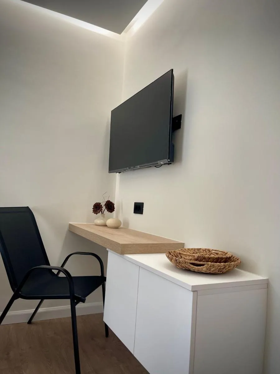 Image 5 of Downtown Luxury apartment II