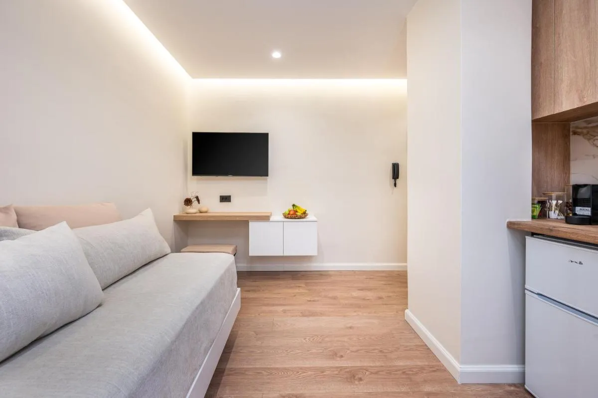 Image 2 of Downtown Luxury apartment II
