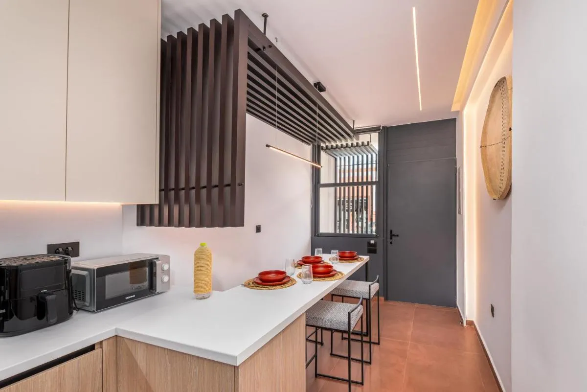 Image 4 of Emma’s Central Suite