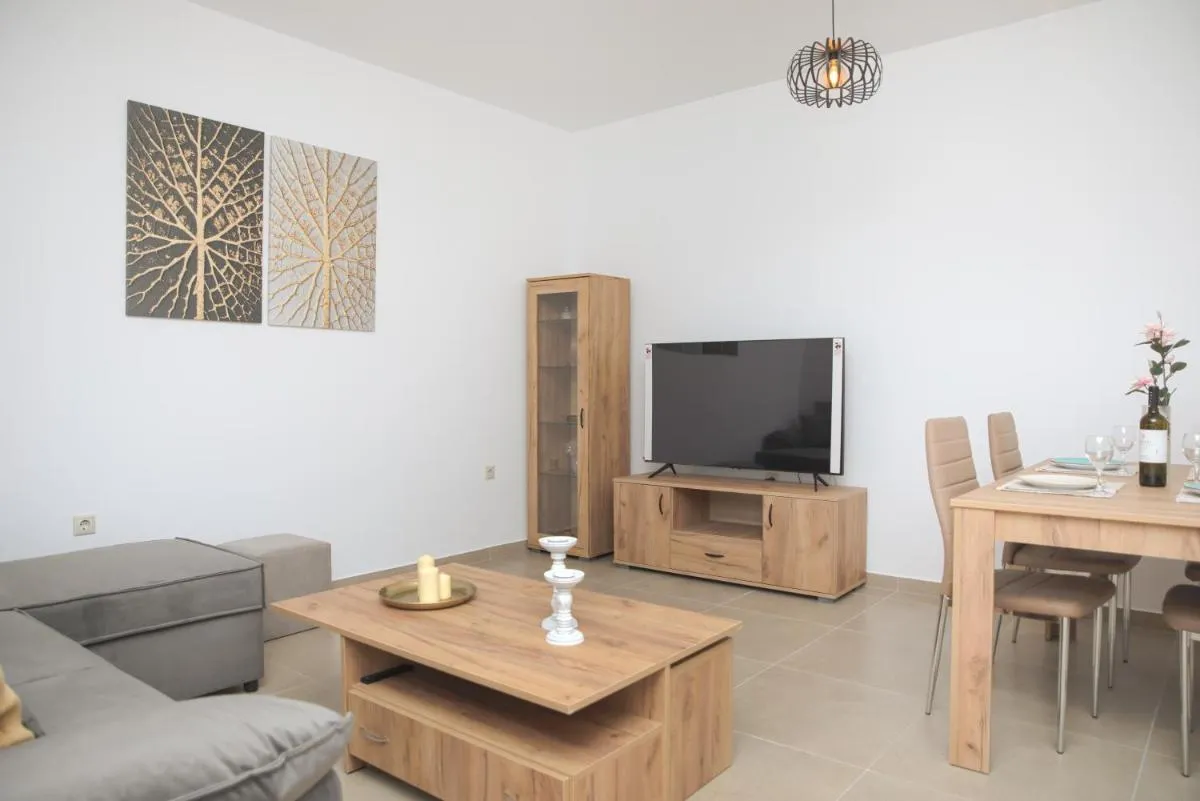 Image 1 of Etheria Comfort House