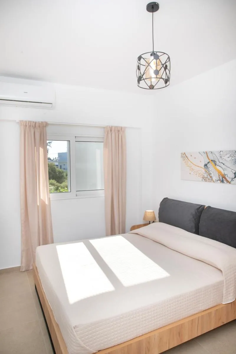 Image 3 of Etheria Comfort House