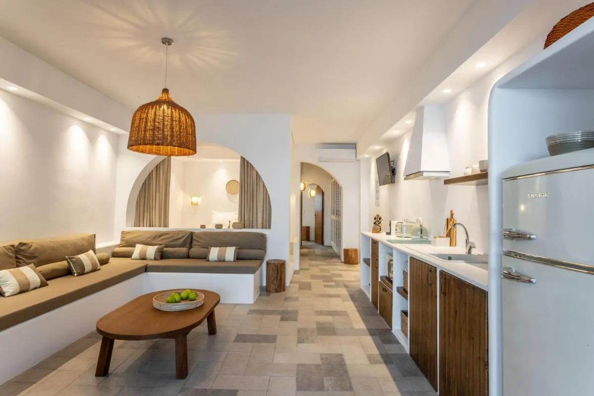 Image 2 of Euphoria Suites and Spa