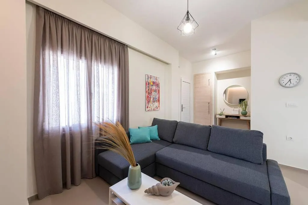 Image 2 of Fofi’s Elegant Home