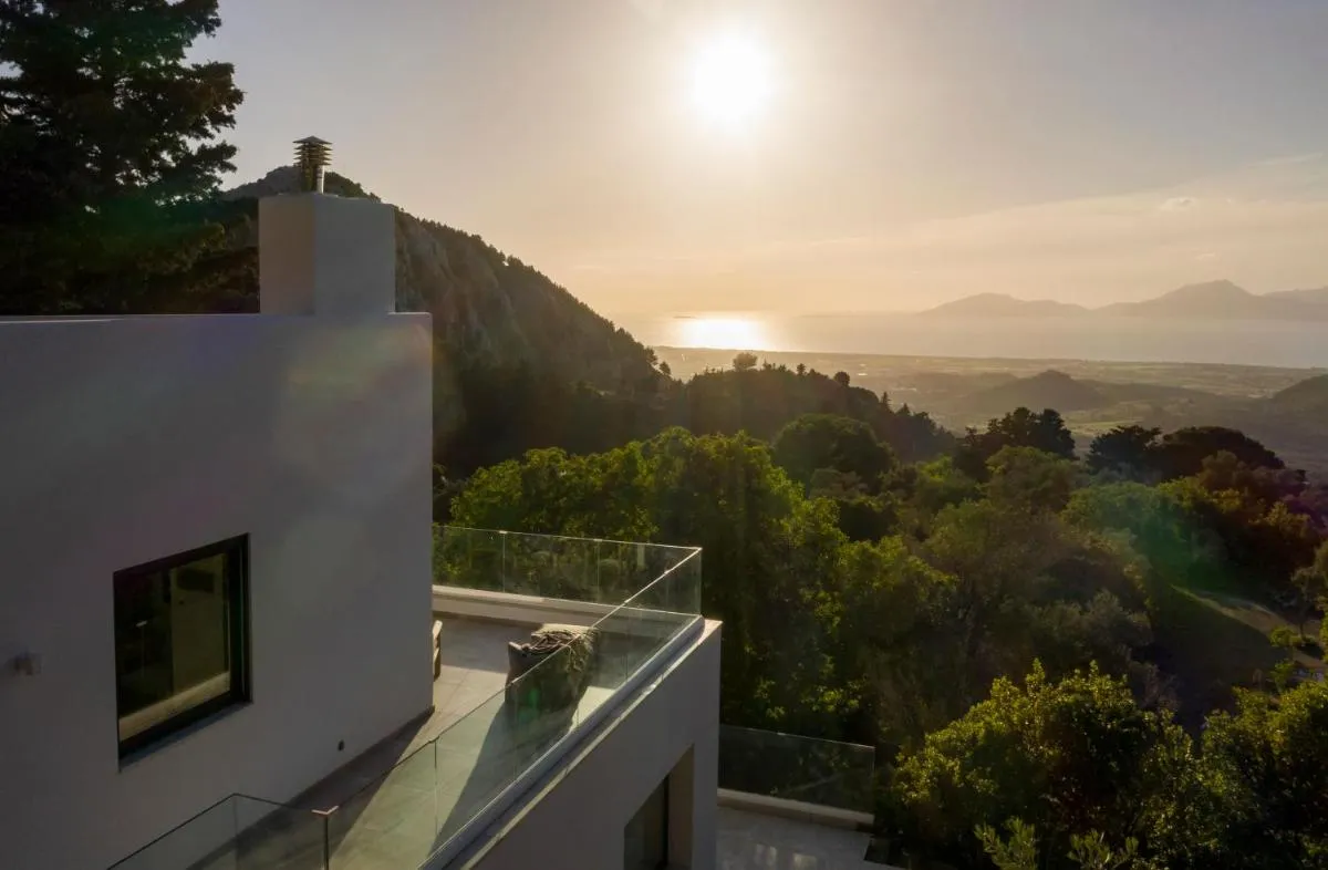 Image 4 of Forest View Villas