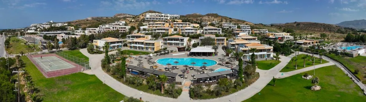 Image 4 of Grand Blue Beach Hotel