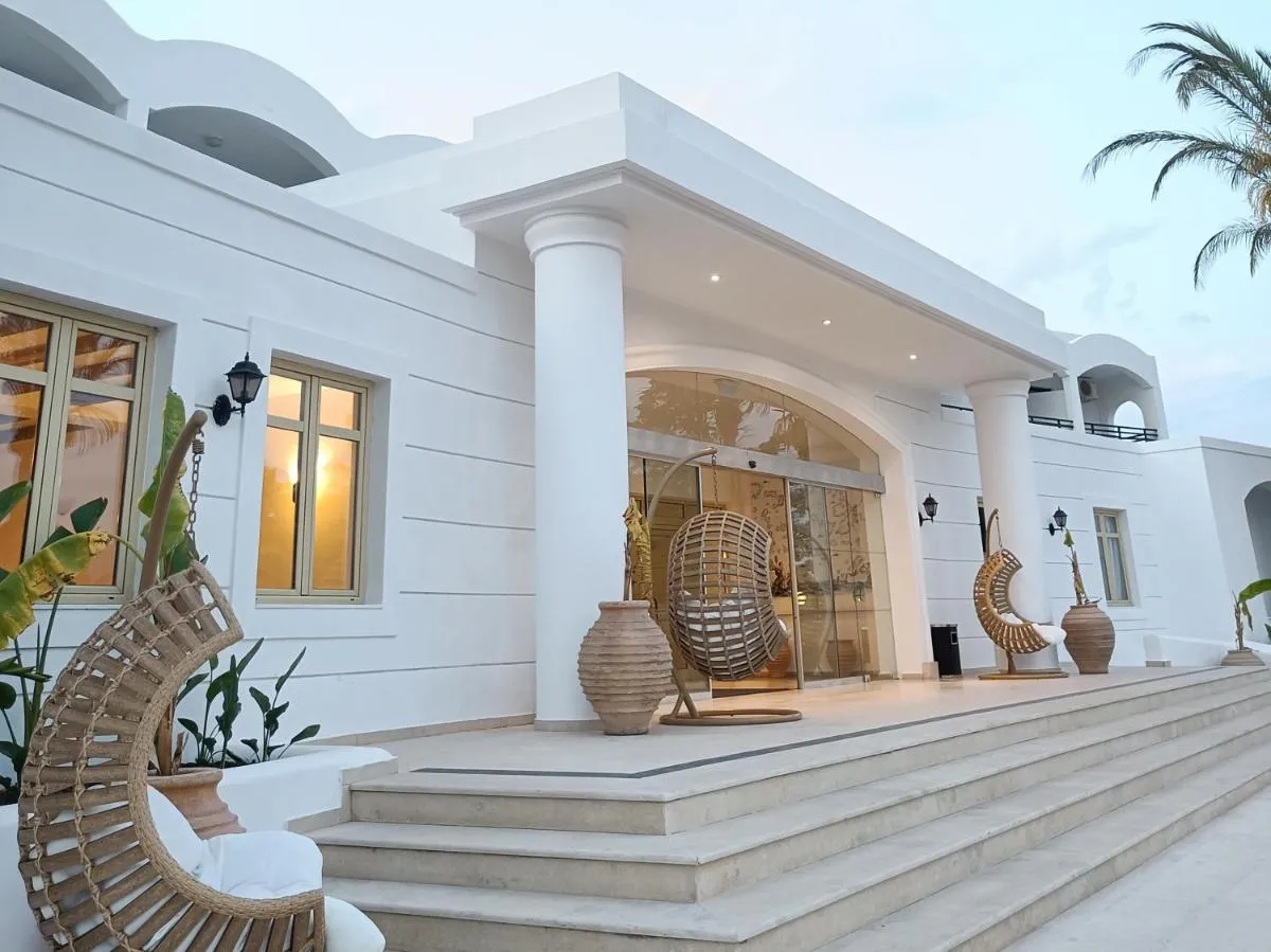 Image 3 of Grecotel Casa Paradiso