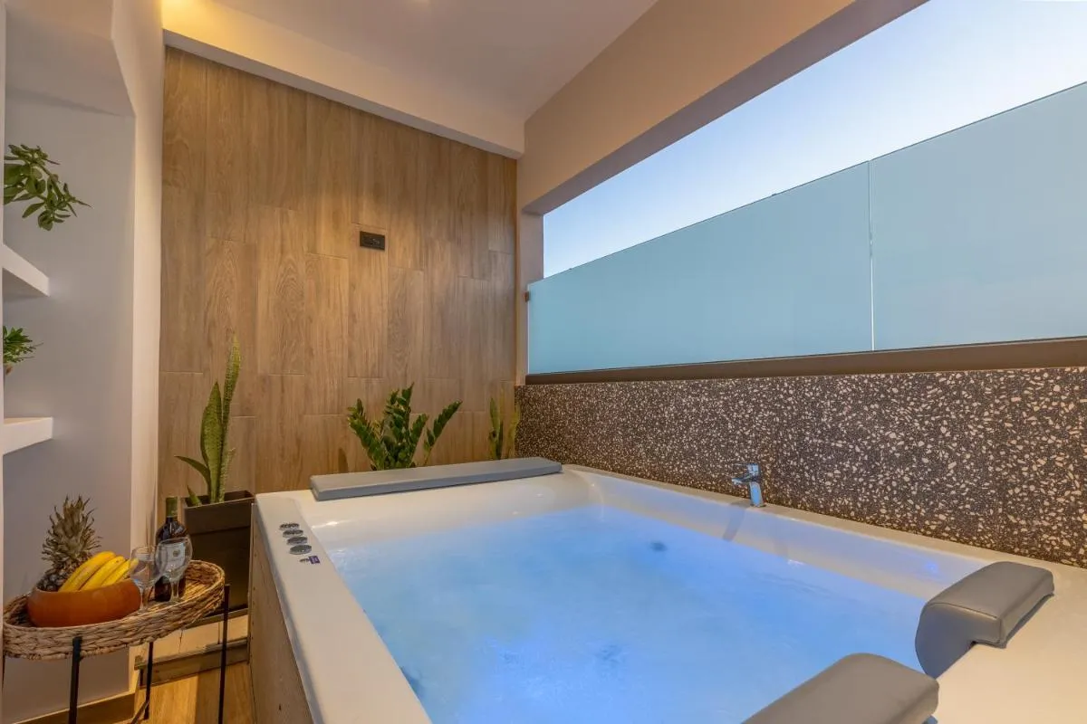 Image 4 of Harmonia Hideout With Hot Tub