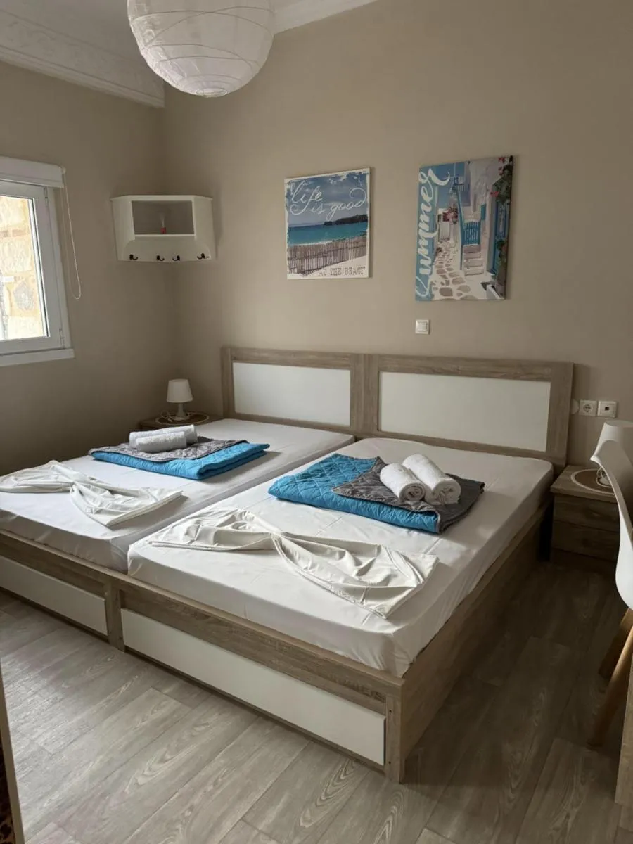 Image 2 of Holiday Dream Artemis Apartment