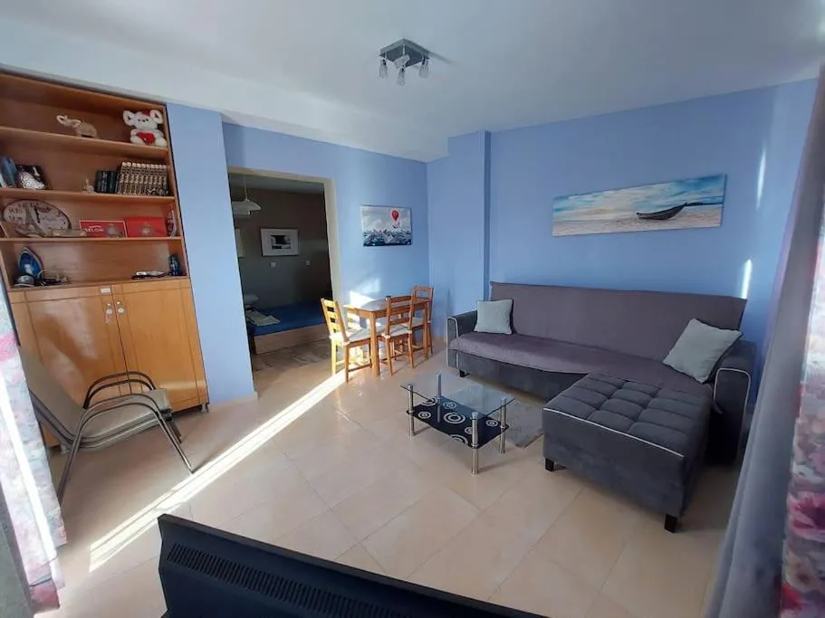Image 1 of Ilias Nest 2