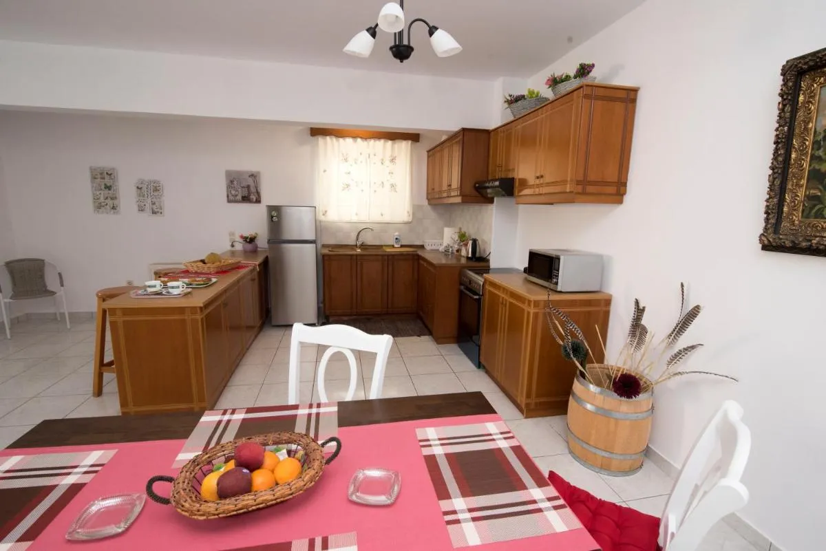 Image 4 of KOS Family House