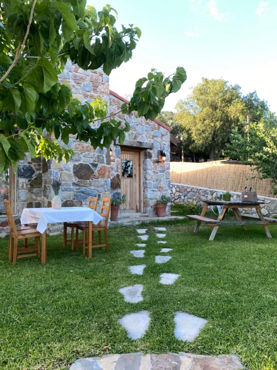Image 4 of Karaincirevleri Müstakil Taş Ev
