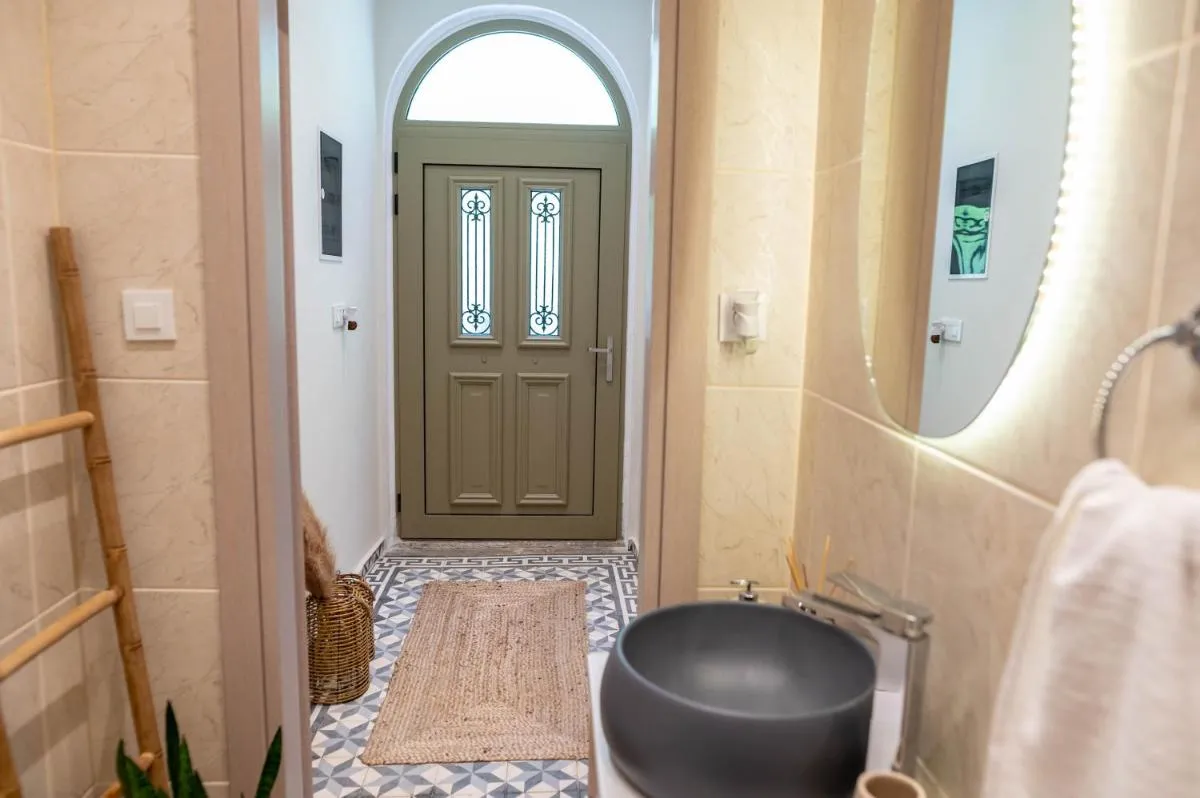 Image 2 of Kosnian City Suites