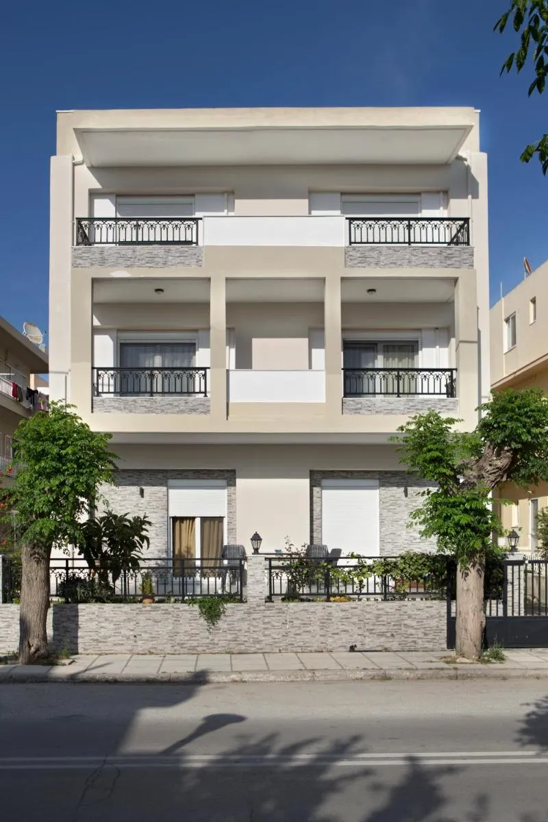 Image 3 of Kostas 1