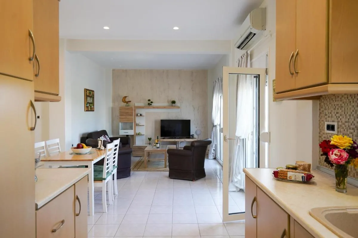 Image 4 of Kyriakos Apartment