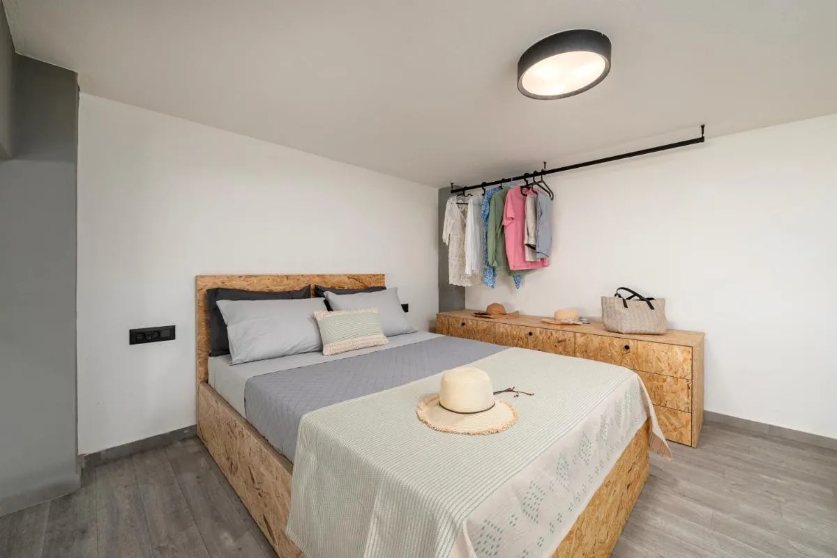 Image 2 of Loft 1
