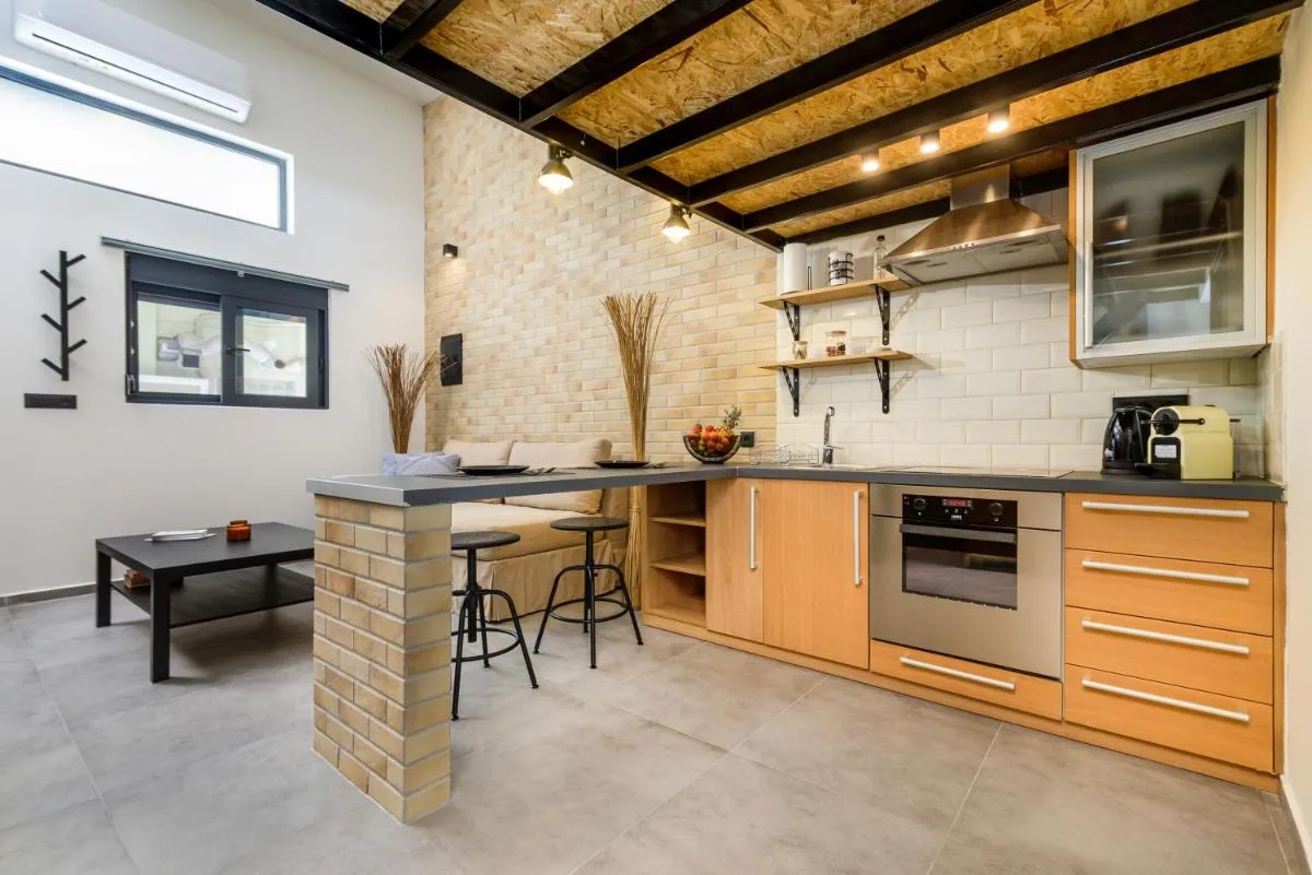 Image 2 of Loft 2