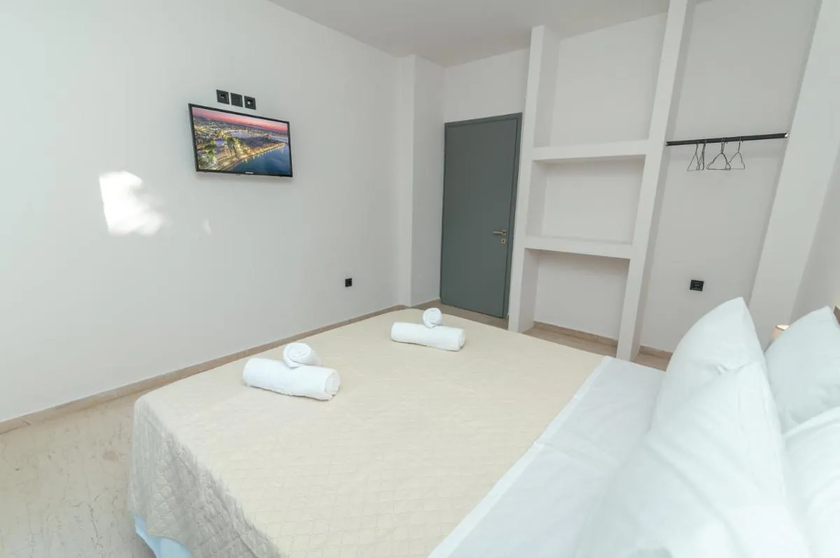 Image 3 of Lux City Apartment